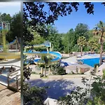 Кемпинг Mobil Dans Aquatique