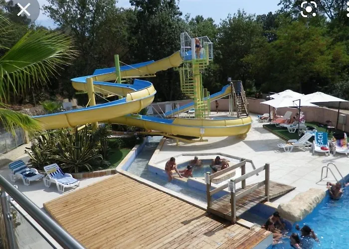 Mobil Dans Aquatique Camping Hyères