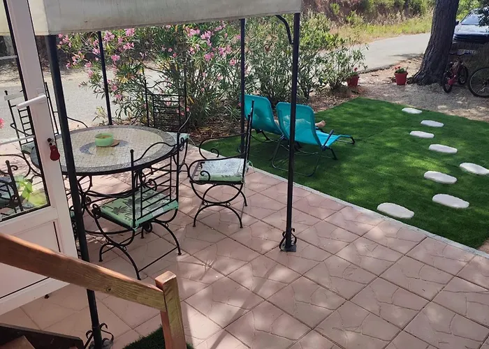 Camping Mobil Dans Aquatique